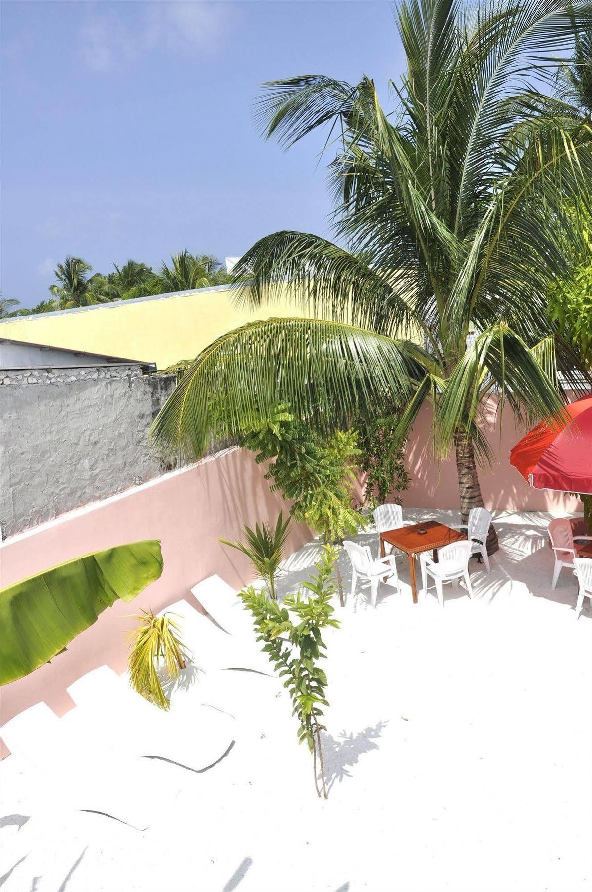 Arena Lodge Sky Maafushi Exteriér fotografie